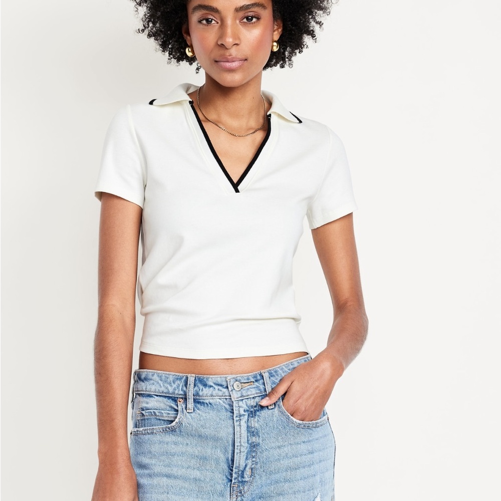 Old Navy White Collared Short Sleeve Tee